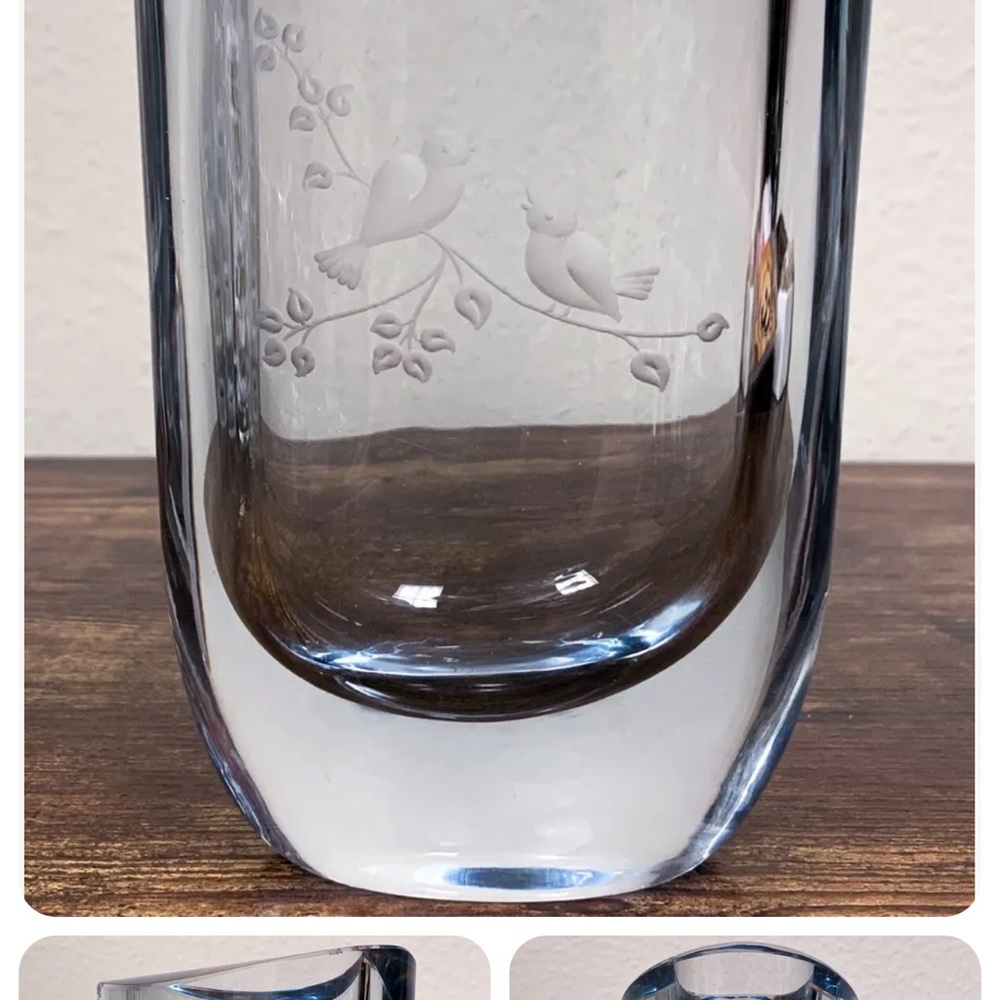 Strombergshyttan Crystal Bird Vase mint condition 5” approximately bud vase